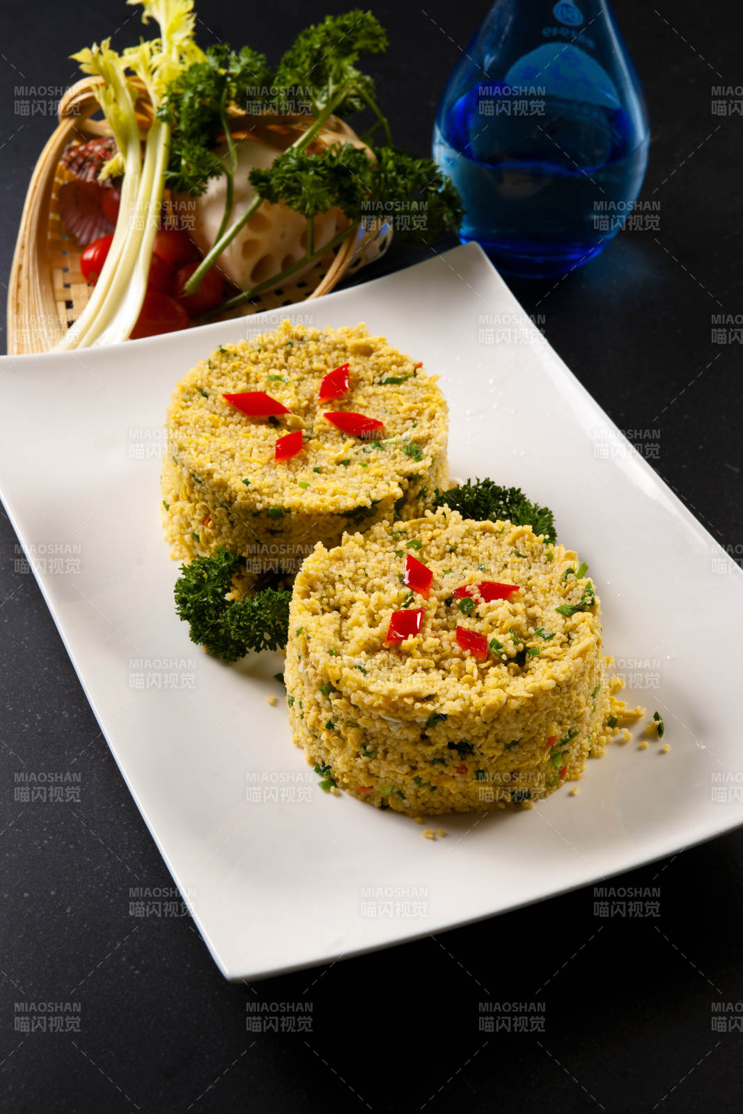 粗粮黍米金米饭