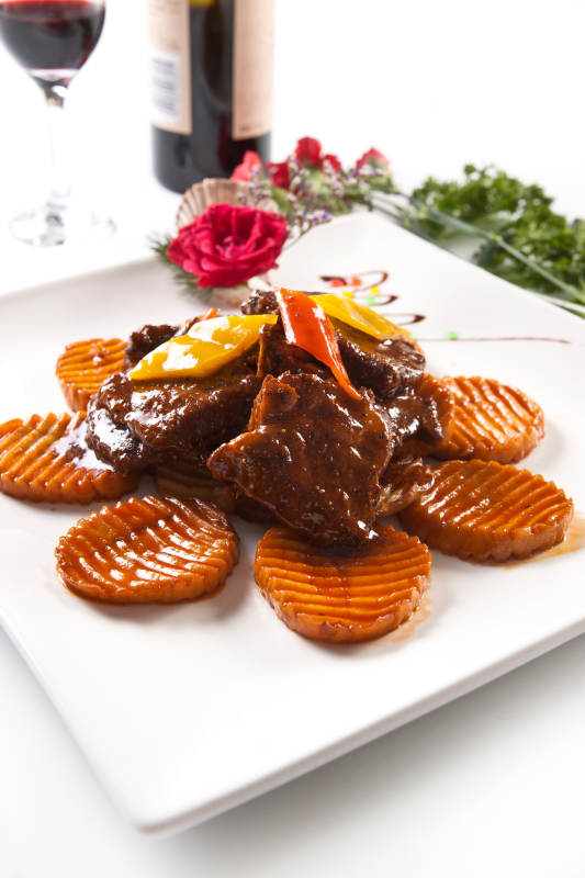 彩椒杏鲍菇酱爆牛仔骨