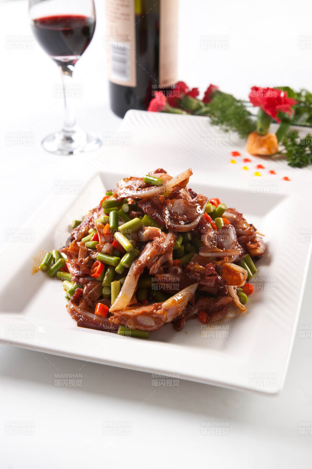 湘味小炒猪头肉-摄影图