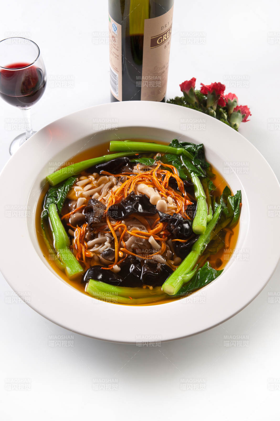 芥蓝木耳白玉菇虫草花汤图片