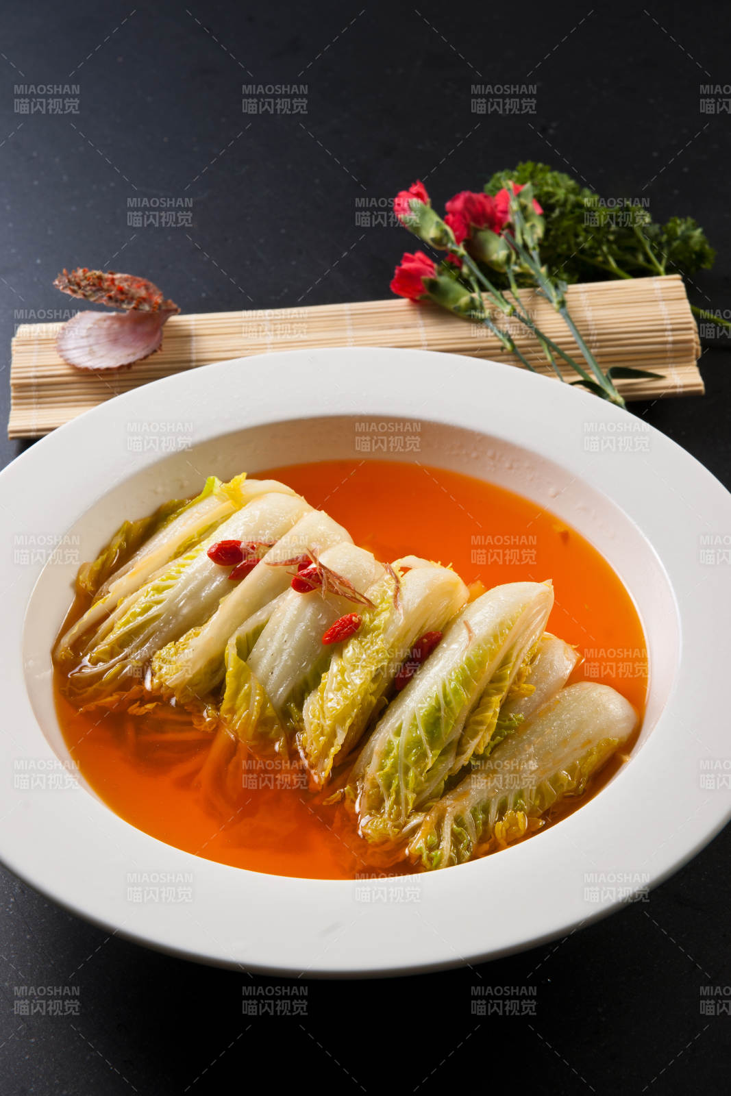 鲜汤娃娃菜-摄影图