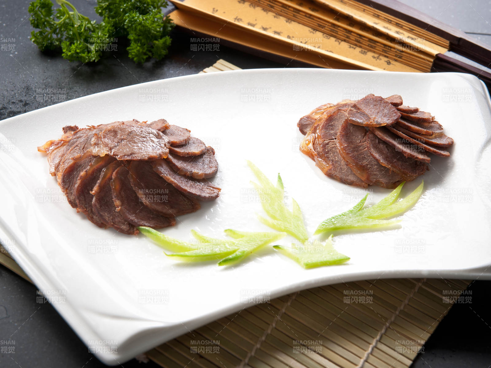 五香酱牛腱图片