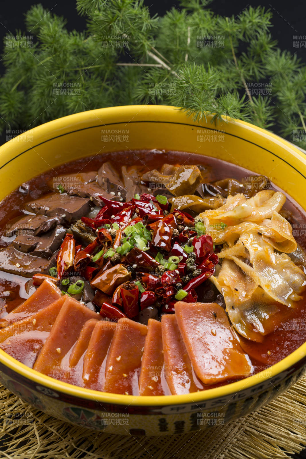 紅油麻辣毛血旺