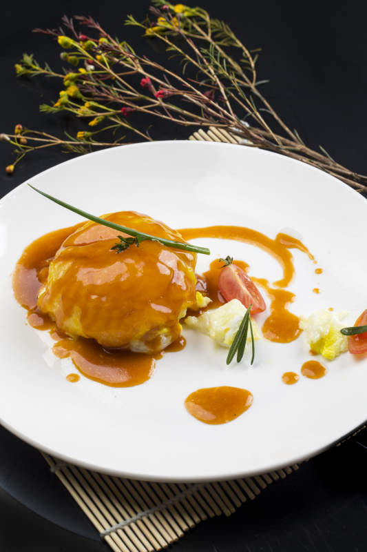 包菜浇汁蒸水晶大虾卷