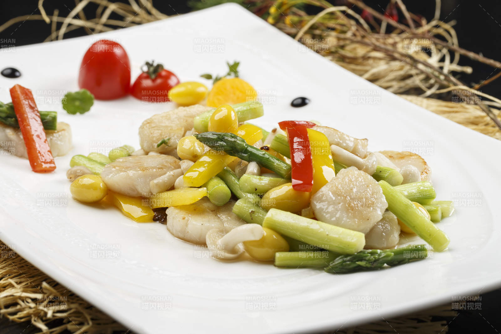 遍野芝蘭煎澳帶蒜薹雞樅菌帶子