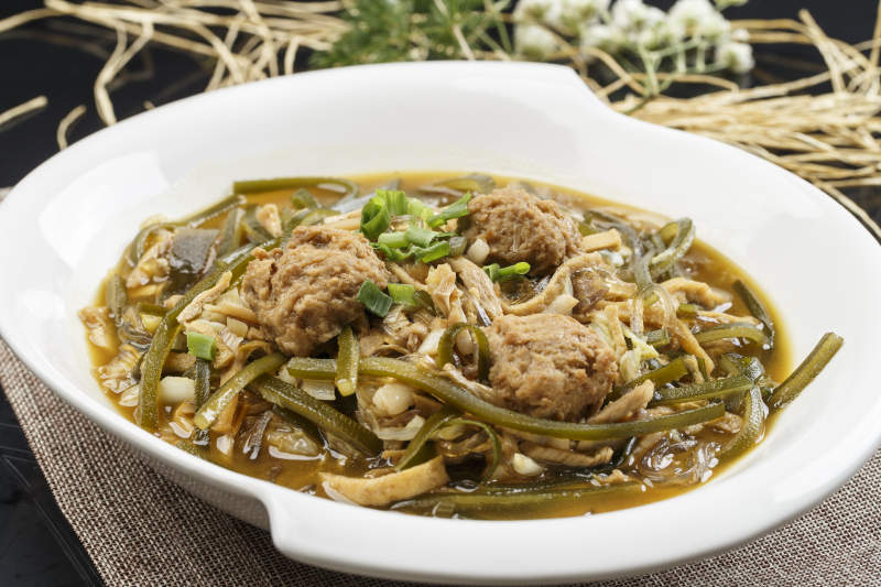 濃湯海帶粉條豆干汆丸子