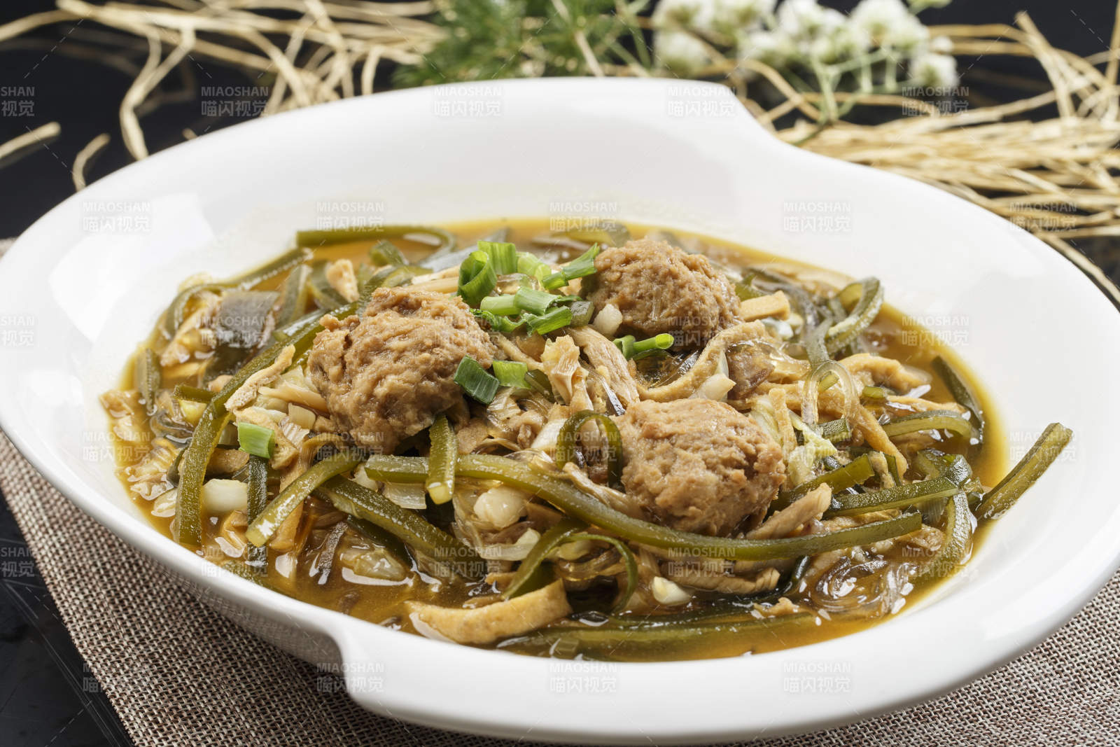 濃湯海帶粉條豆干汆丸子