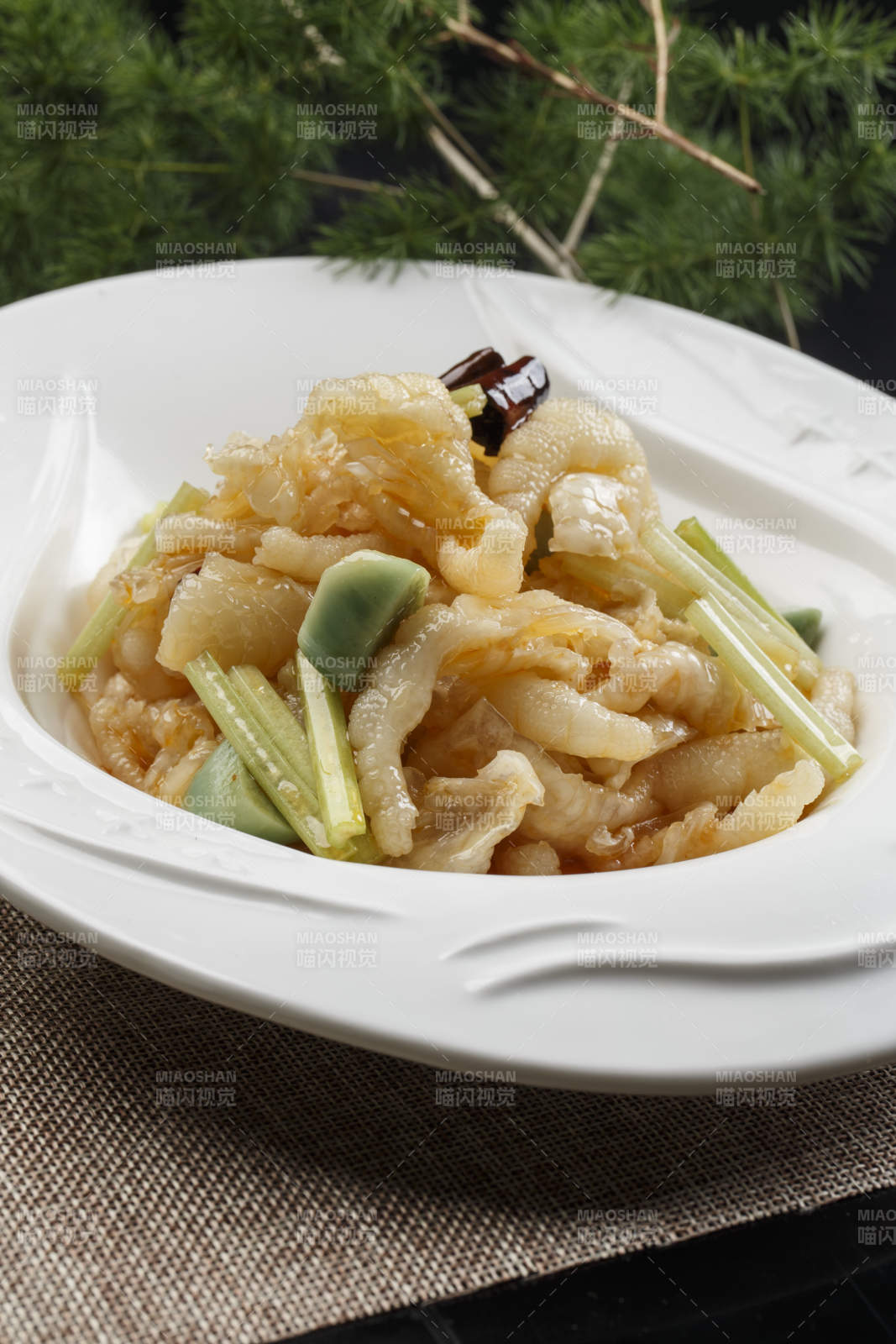 腊八蒜脱骨凤爪图片