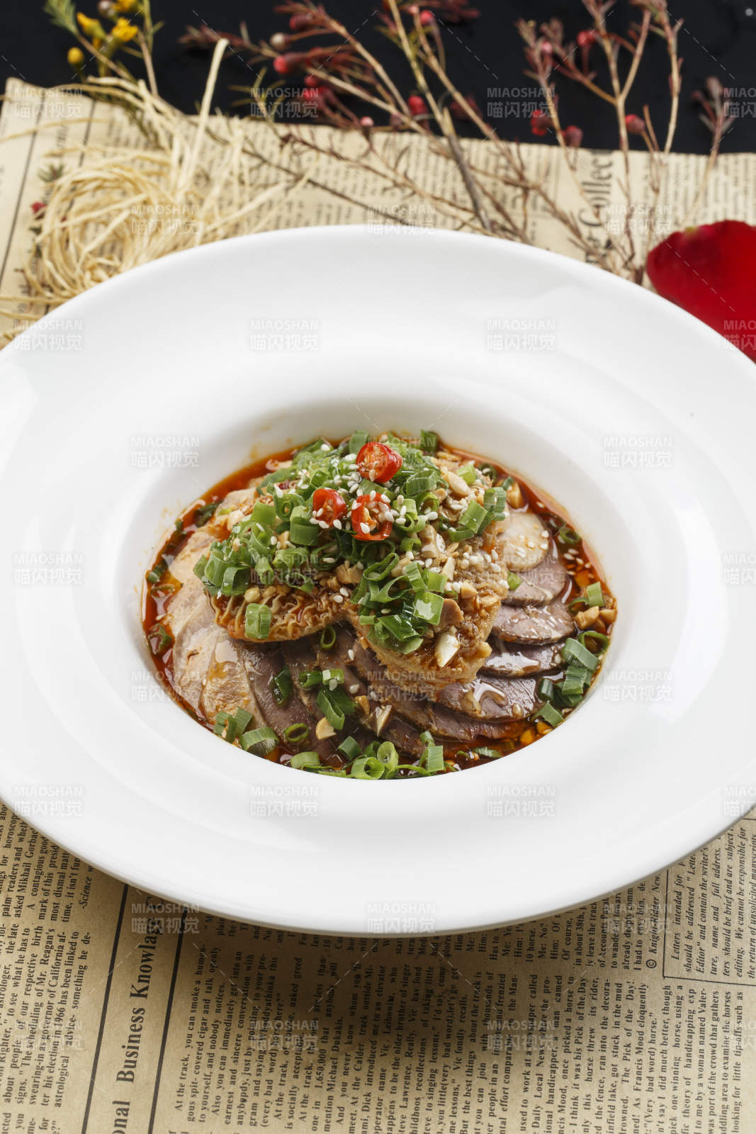 香辣卤味牛肉金钱肚-摄影图