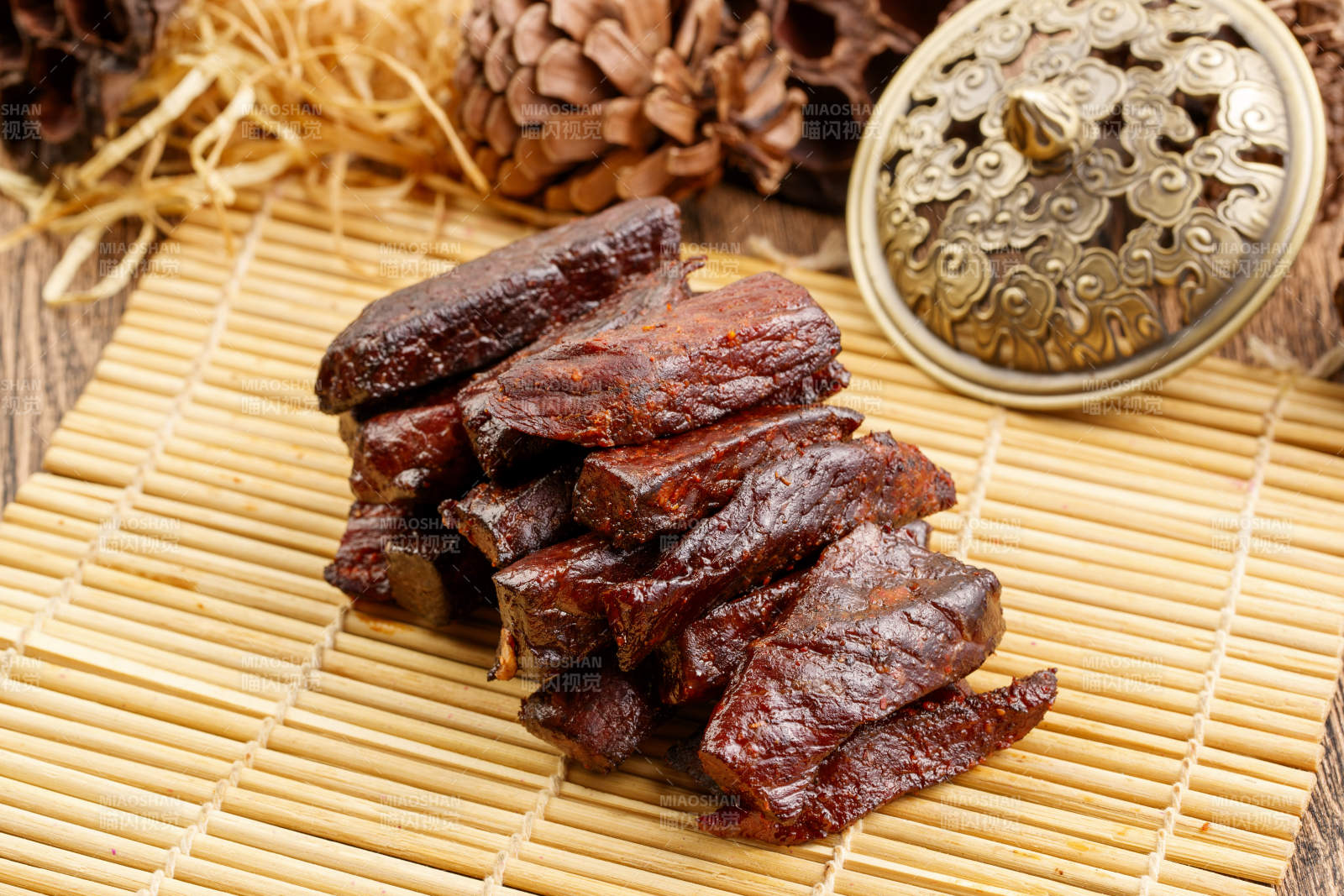 肉香四溢的的内蒙古特产牛肉干图片