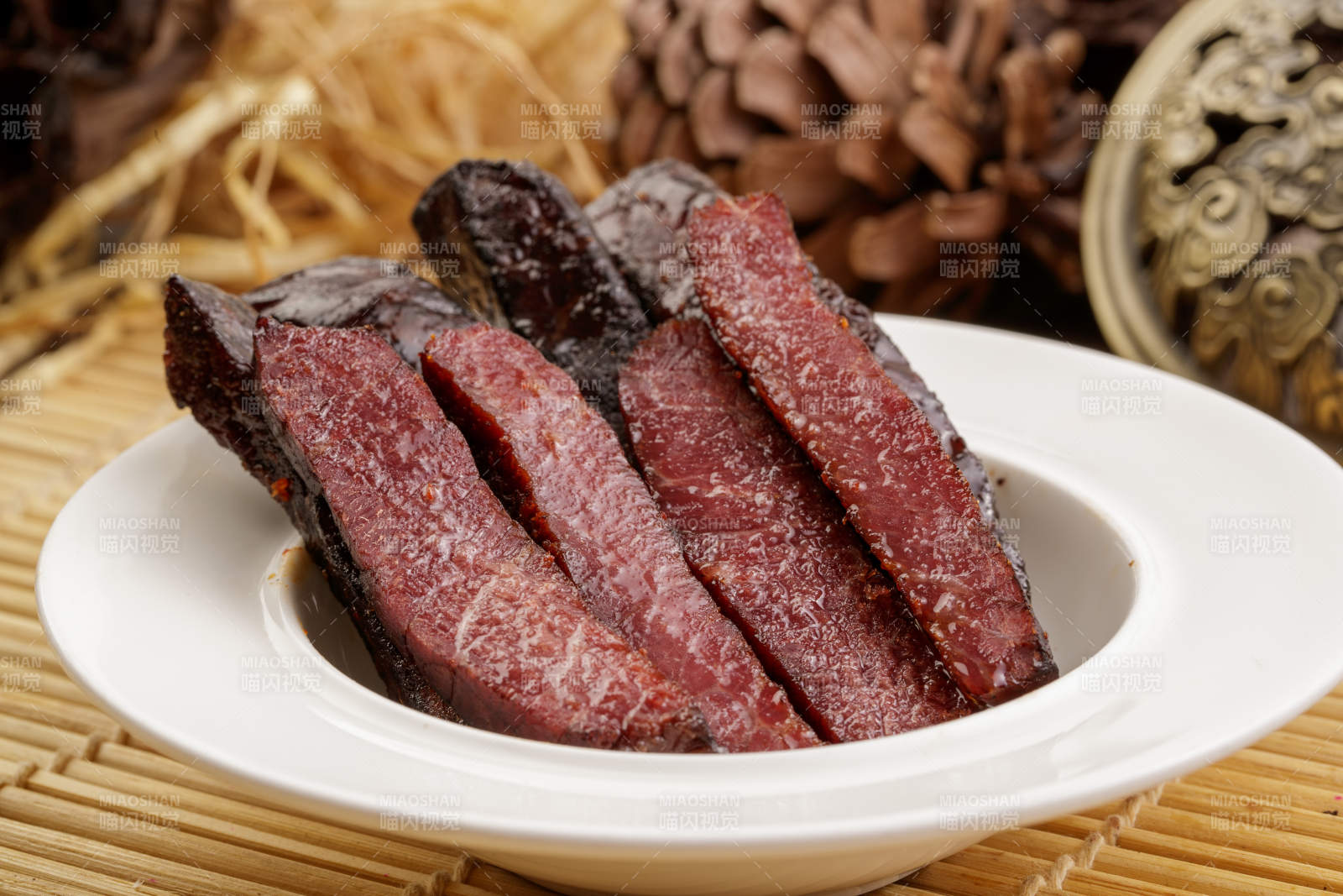 肉香四溢的的内蒙古特产牛肉干图片