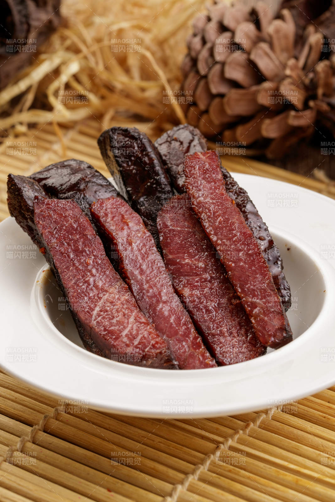 肉香四溢的的内蒙古特产牛肉干图片