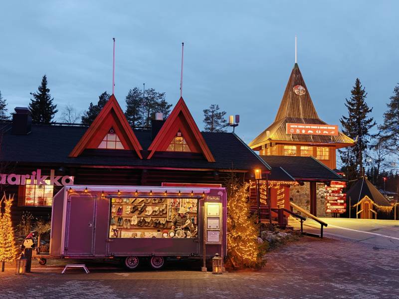 北极圈圣诞小镇夜景