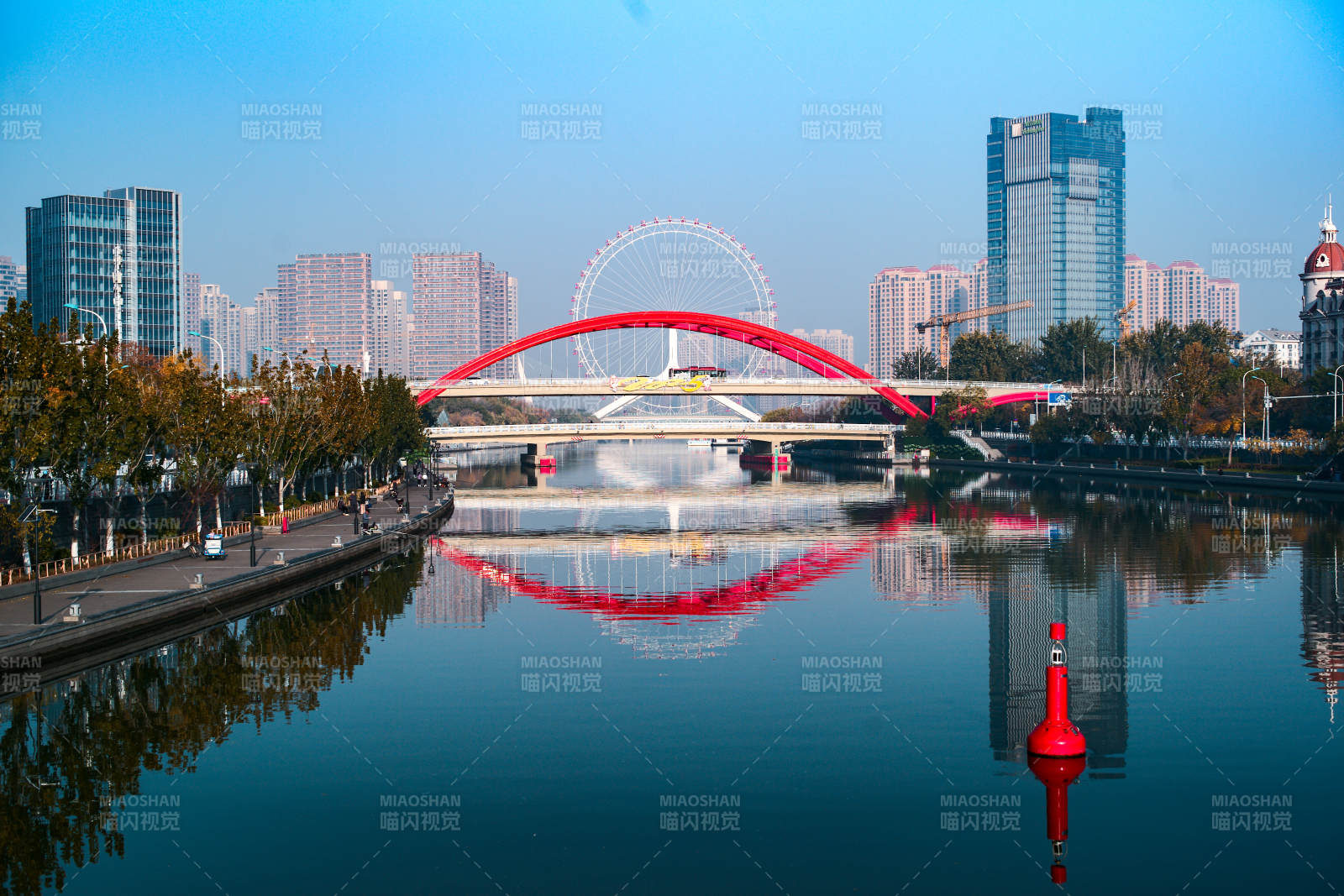 天津之眼城市河畔风光