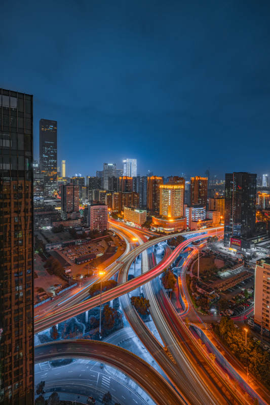 夜幕下的长沙城市动脉