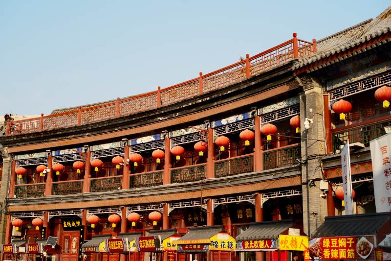 天津古文化街古色古香的商业街