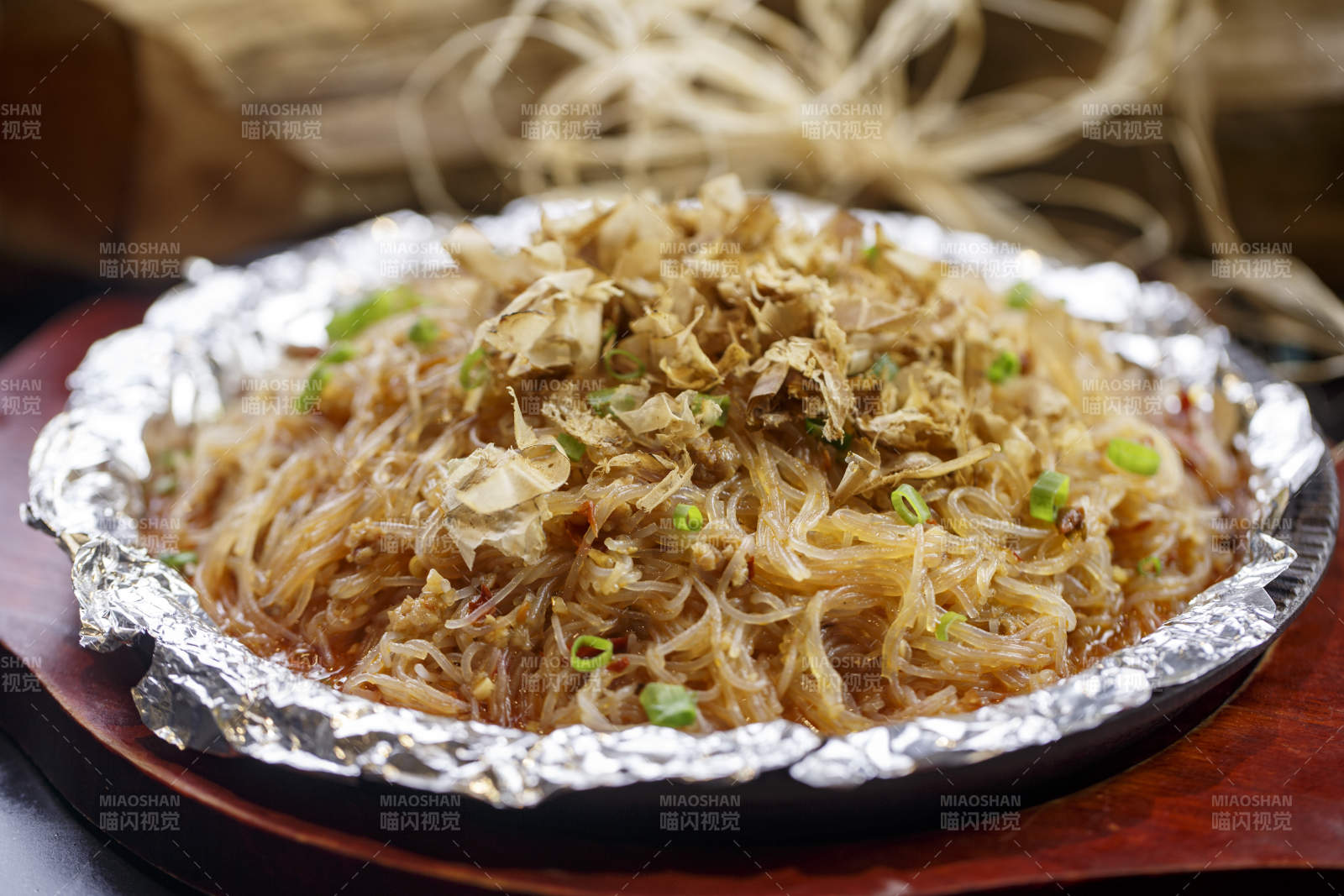 木托錫紙鐵板裝的舞蹈粉絲