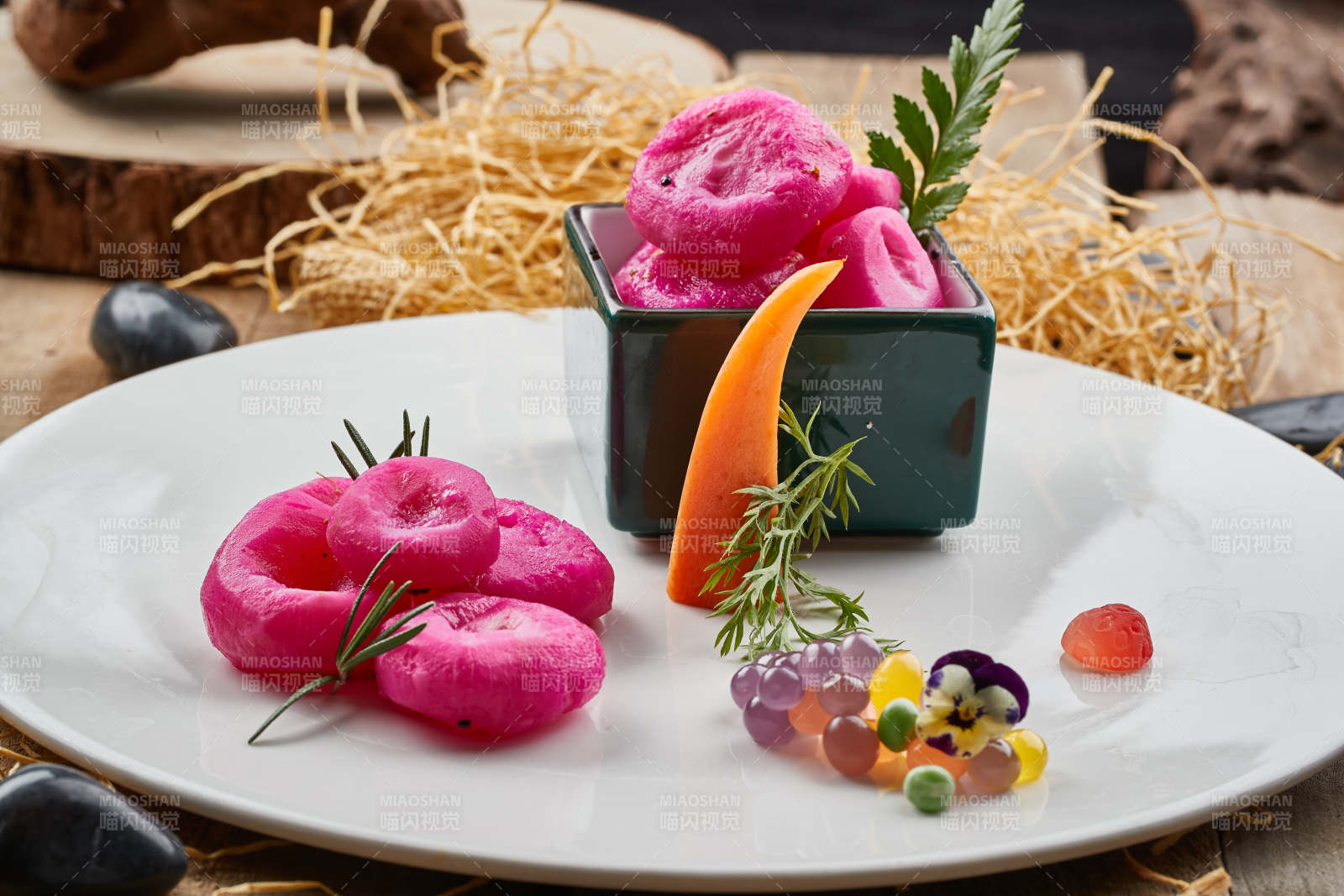 火龙果汁鱼泥糕