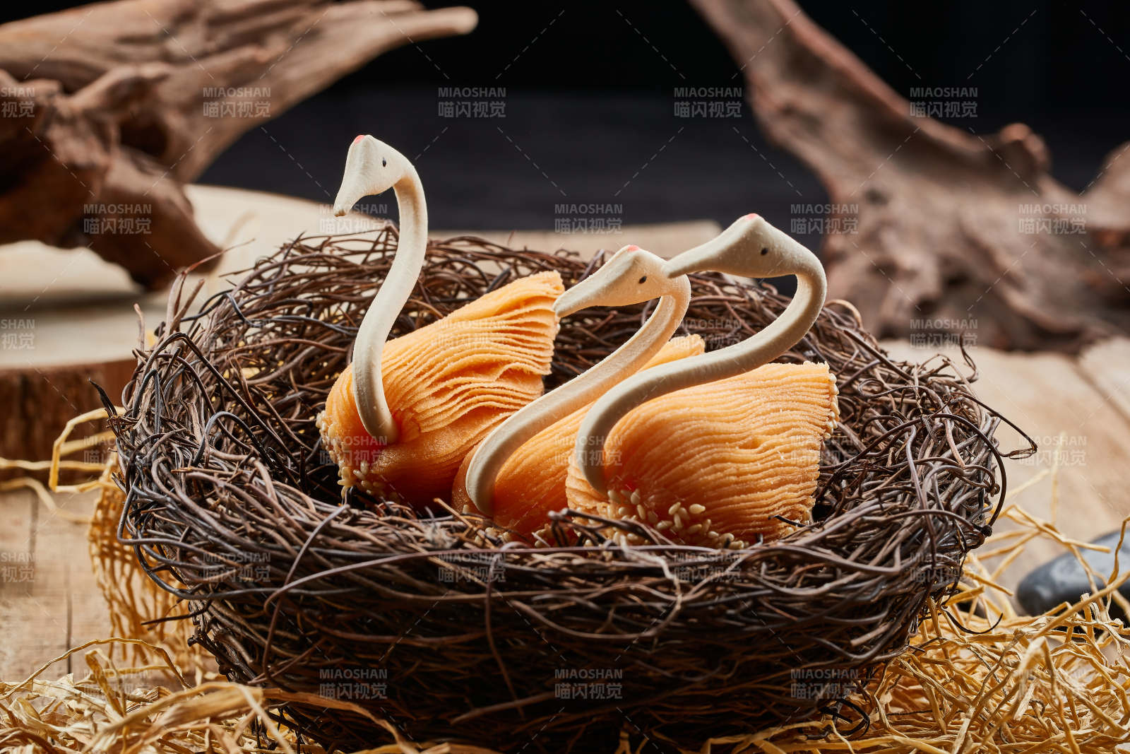 茶餐点心天鹅榴莲酥