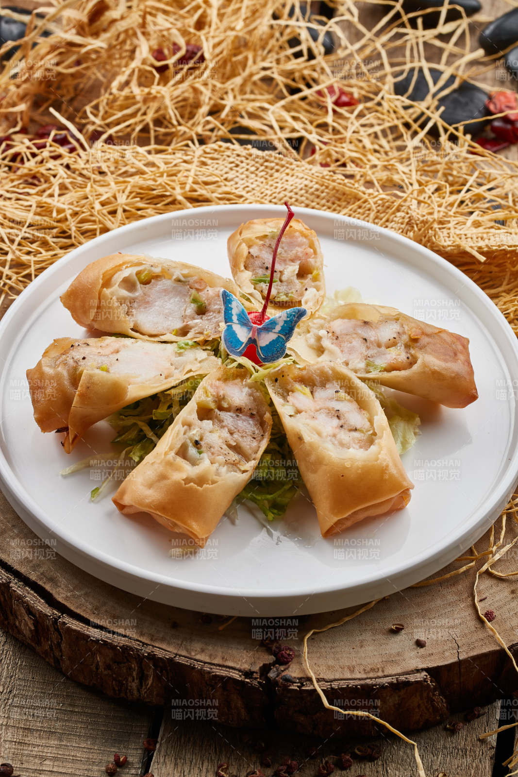 茶餐鲜鱼肉春卷