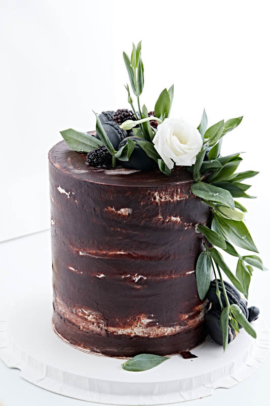 马卡龙浓香巧克力布朗尼鲜奶多层婚礼蛋糕