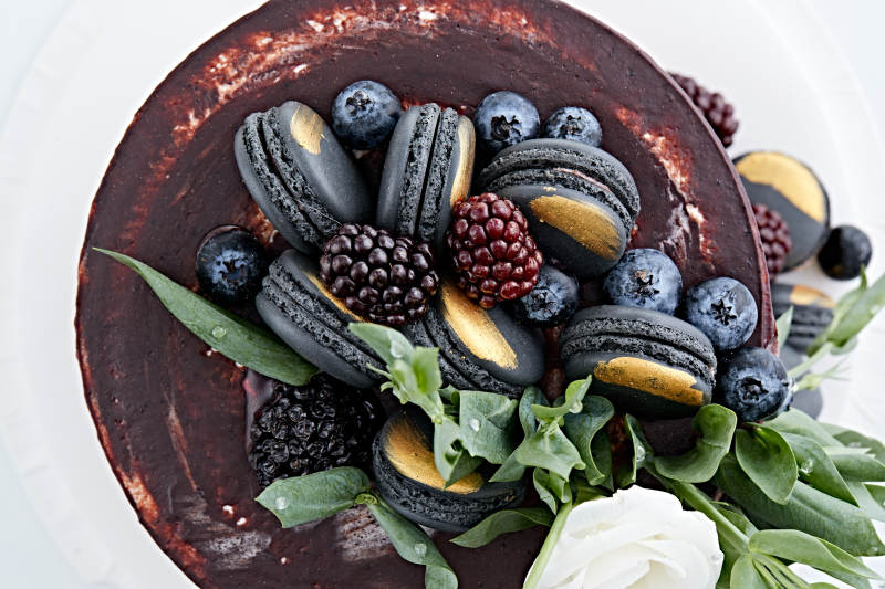 马卡龙浓香巧克力布朗尼鲜奶多层婚礼蛋糕