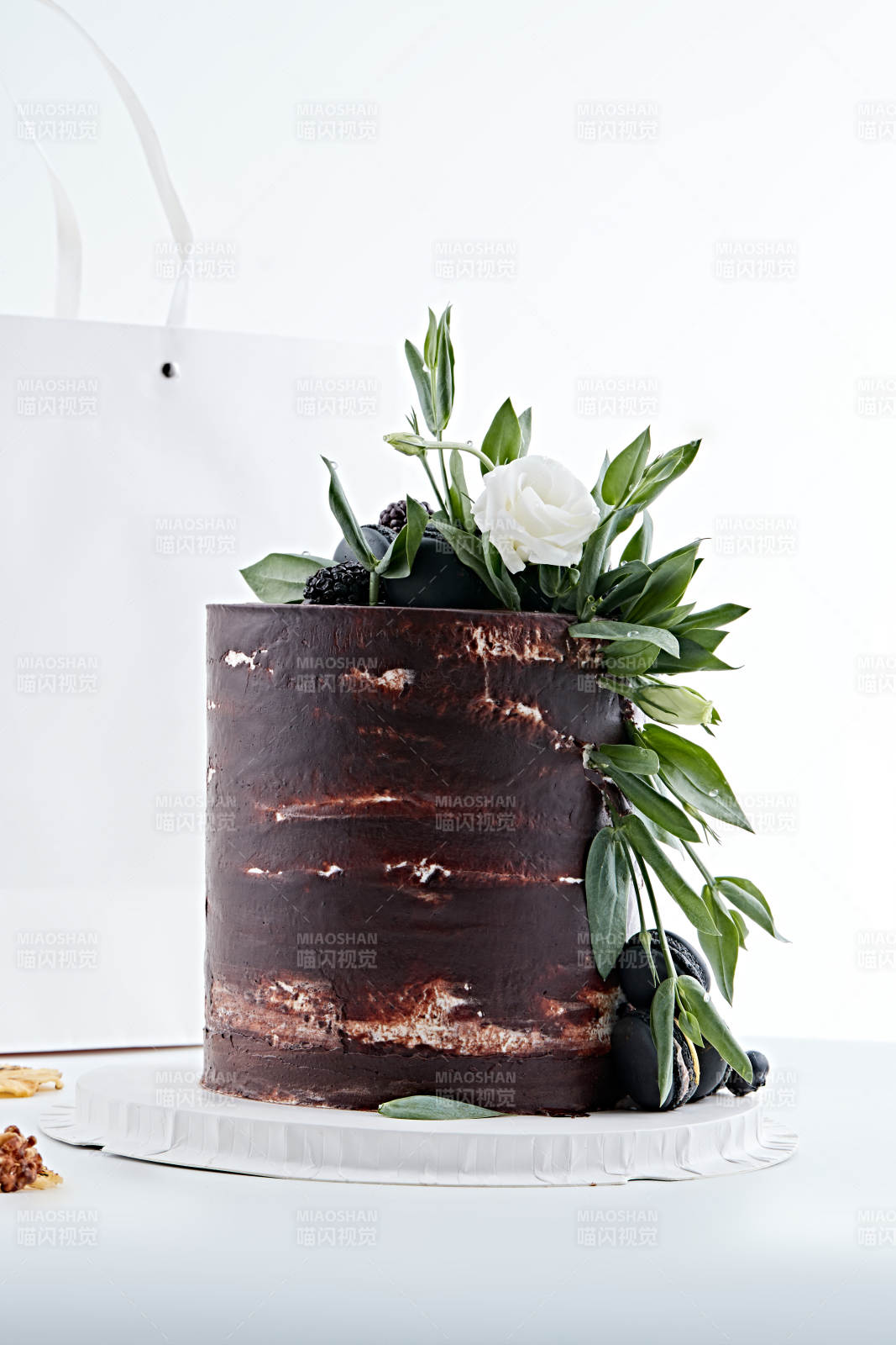 馬卡龍濃香巧克力布朗尼鮮奶多層婚禮蛋糕