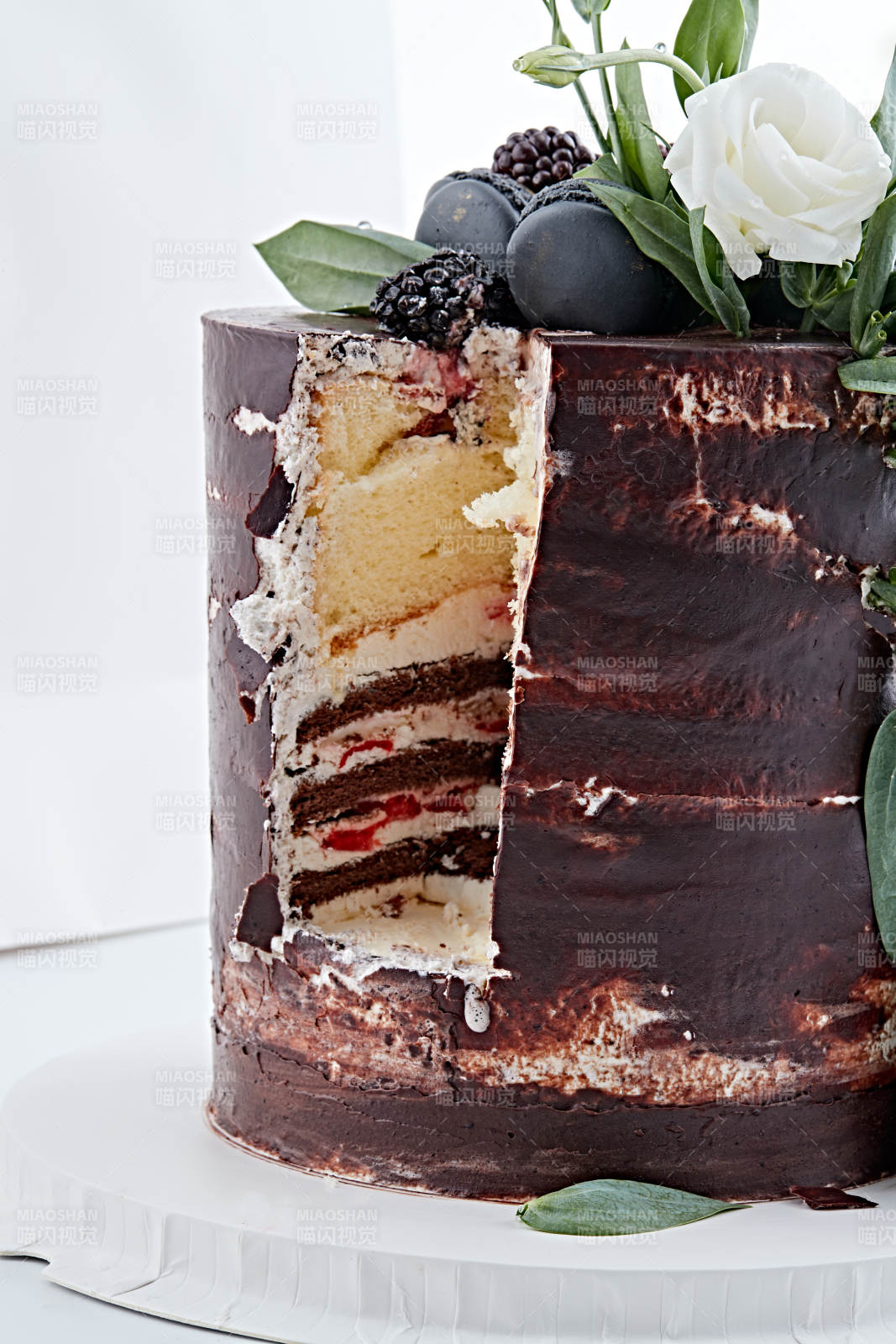 馬卡龍濃香巧克力布朗尼鮮奶多層婚禮蛋糕