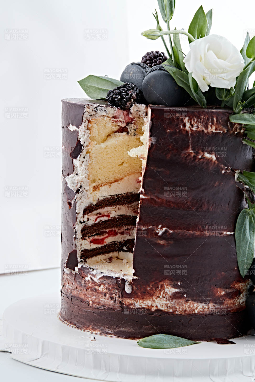馬卡龍濃香巧克力布朗尼鮮奶多層婚禮蛋糕