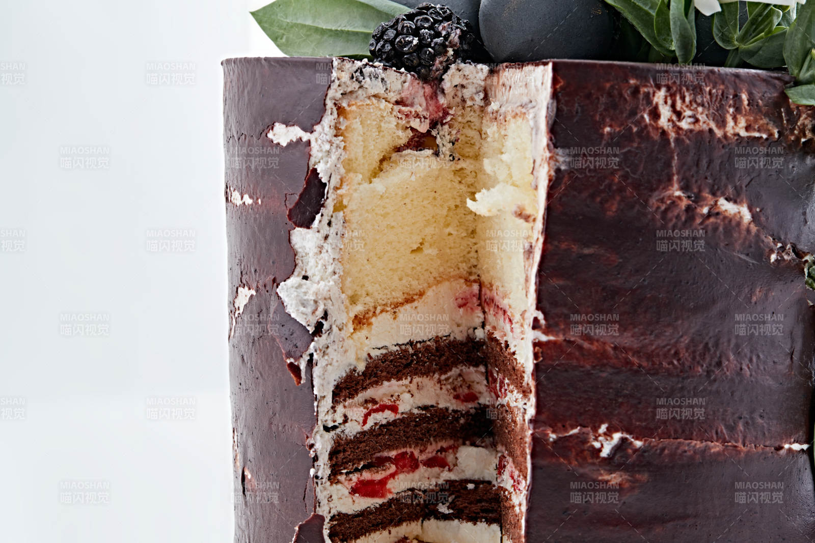 马卡龙浓香巧克力布朗尼鲜奶多层婚礼蛋糕