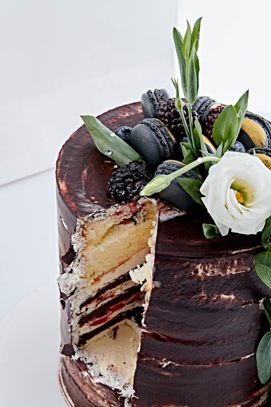 马卡龙浓香巧克力布朗尼鲜奶多层婚礼蛋糕