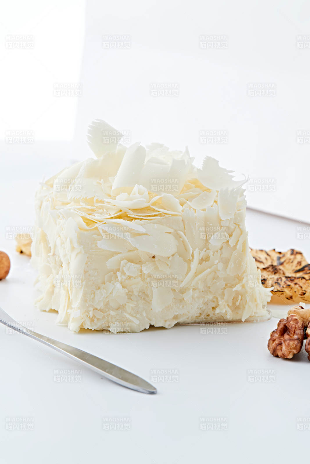 制作精美的法式小甜品蛋糕