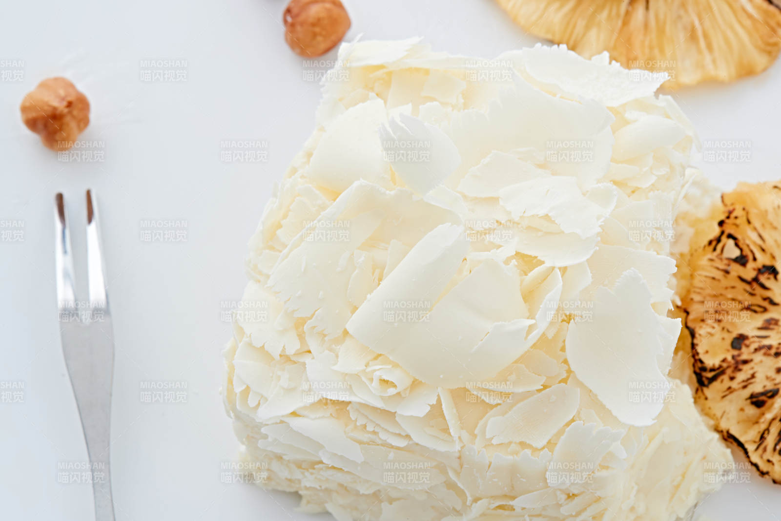 制作精美的法式小甜品蛋糕