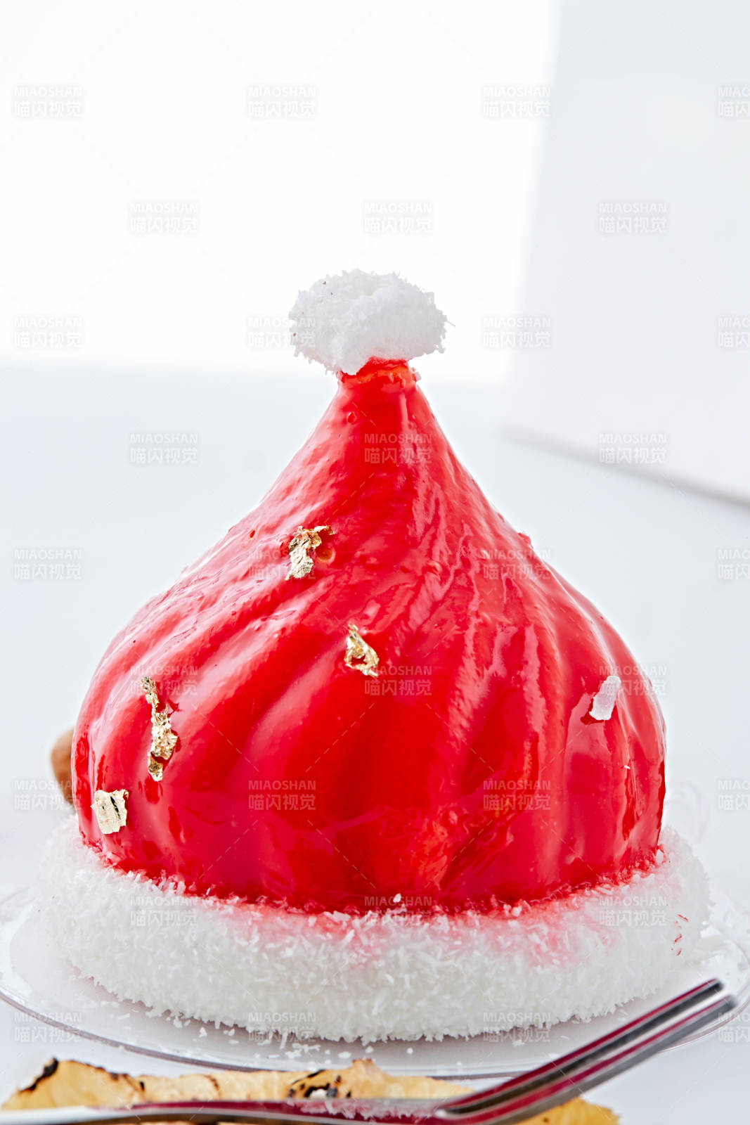 制作精美的法式小甜品蛋糕