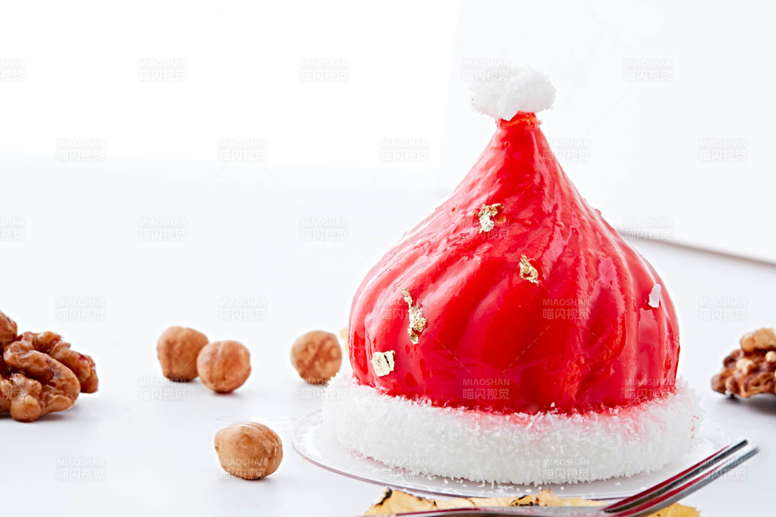 制作精美的法式小甜品蛋糕