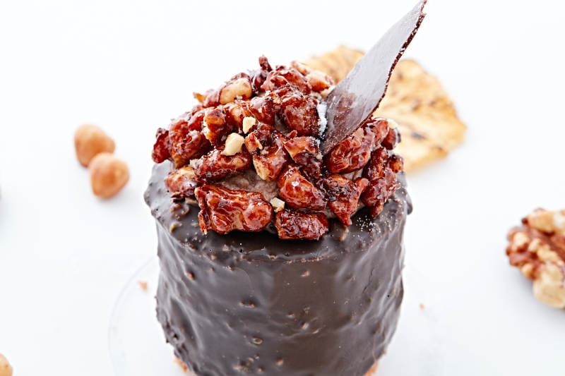 制作精美的法式小甜品蛋糕