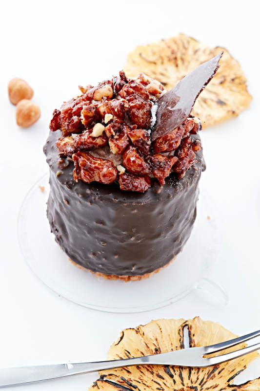 制作精美的法式小甜品蛋糕