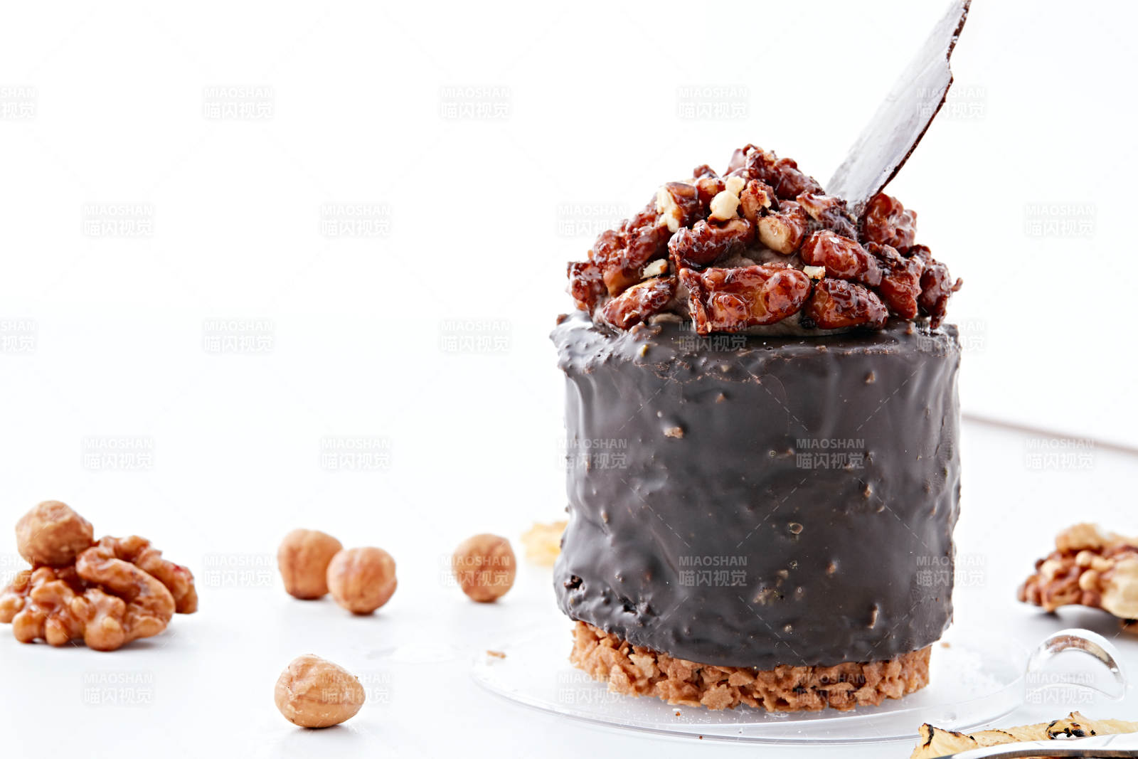 制作精美的法式小甜品蛋糕