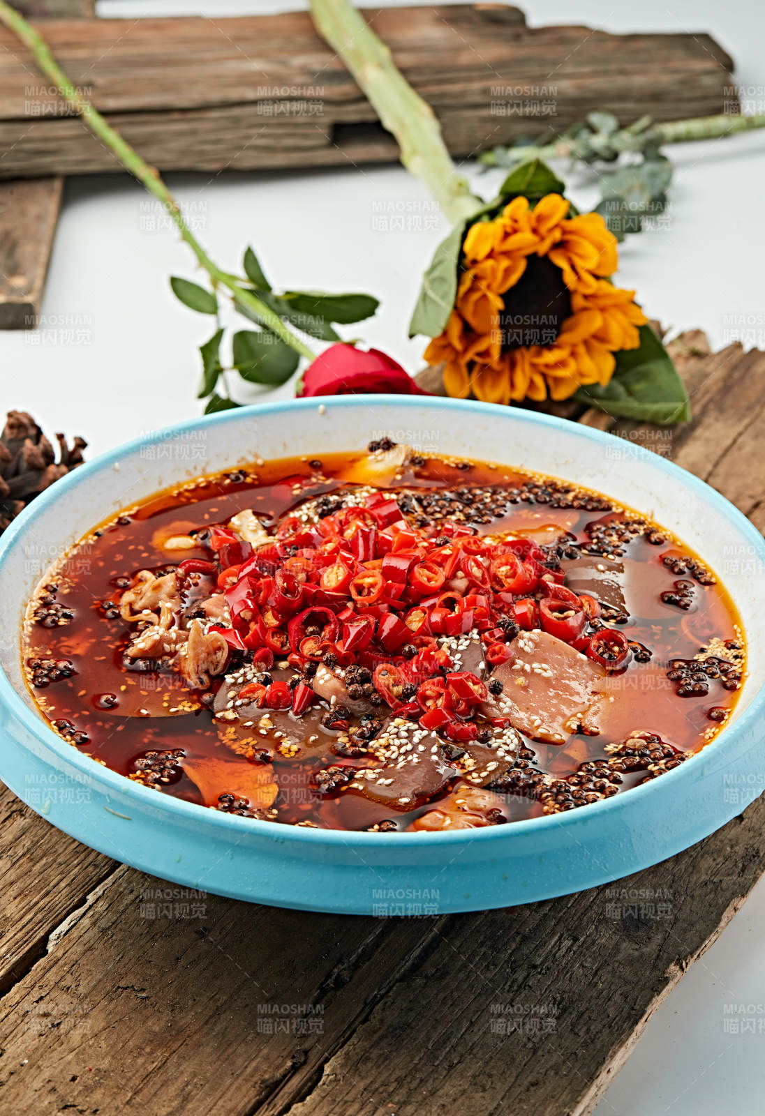 川香传统毛血旺-摄影图