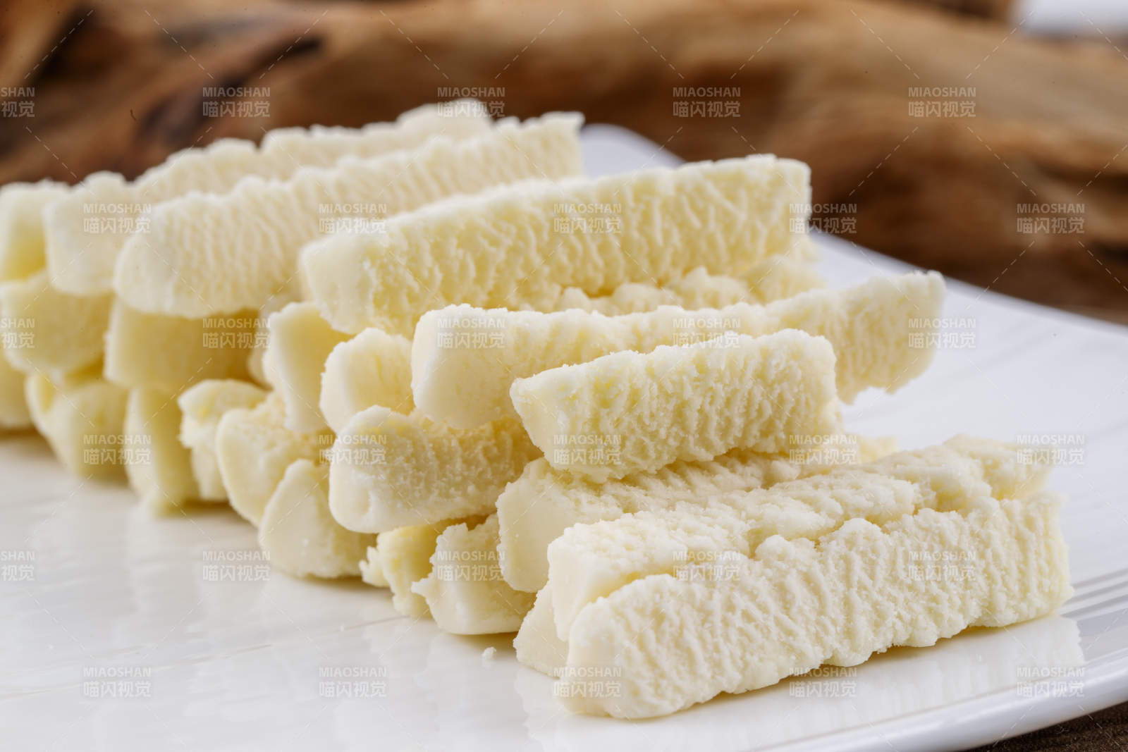 濃香甜美滋味濃郁的蒙族牛奶制品特寫