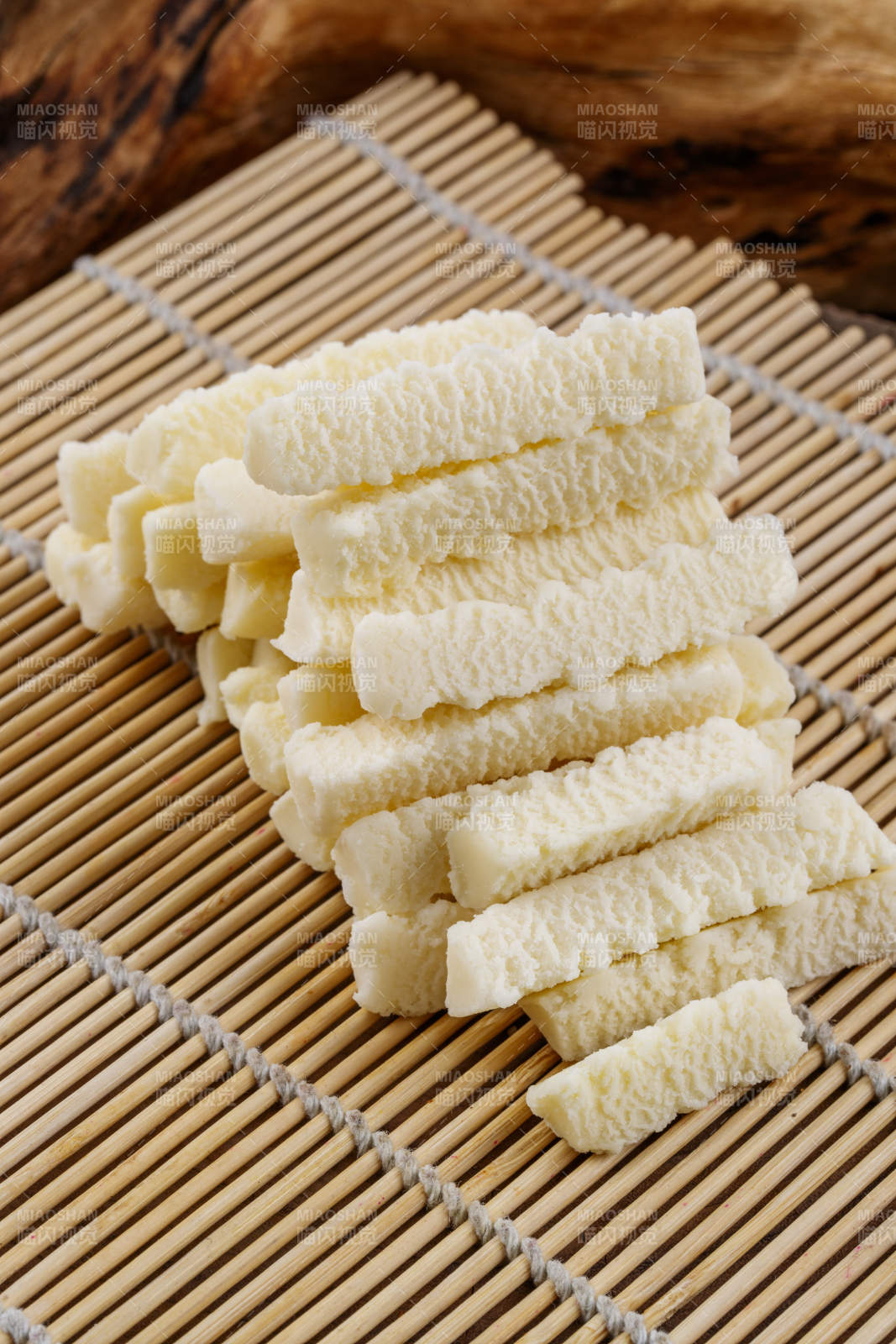 濃香甜美滋味濃郁的蒙族牛奶制品特寫