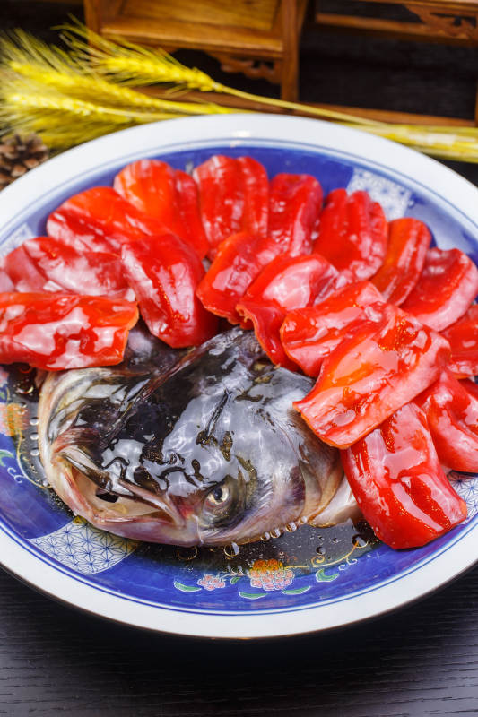 彩椒豉油蒸鱼头