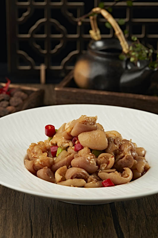 米椒辣炒猪脚皮肘子皮