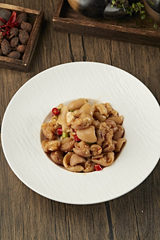 米椒辣炒猪脚皮肘子皮