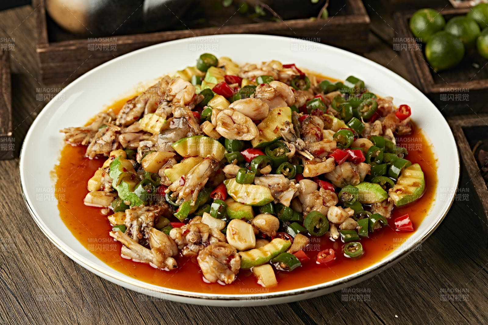 麻辣香水牛蛙-摄影图