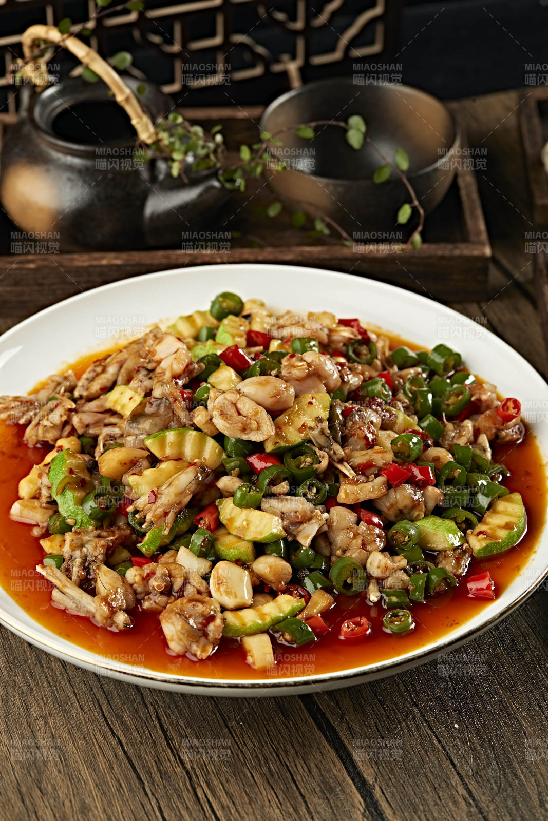 麻辣香水牛蛙-摄影图