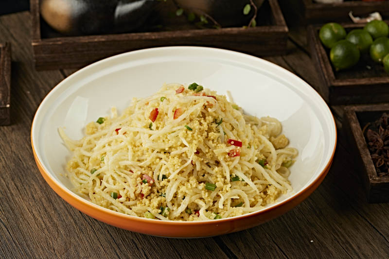 黍米金米拌洋芋丝小米饭土豆丝