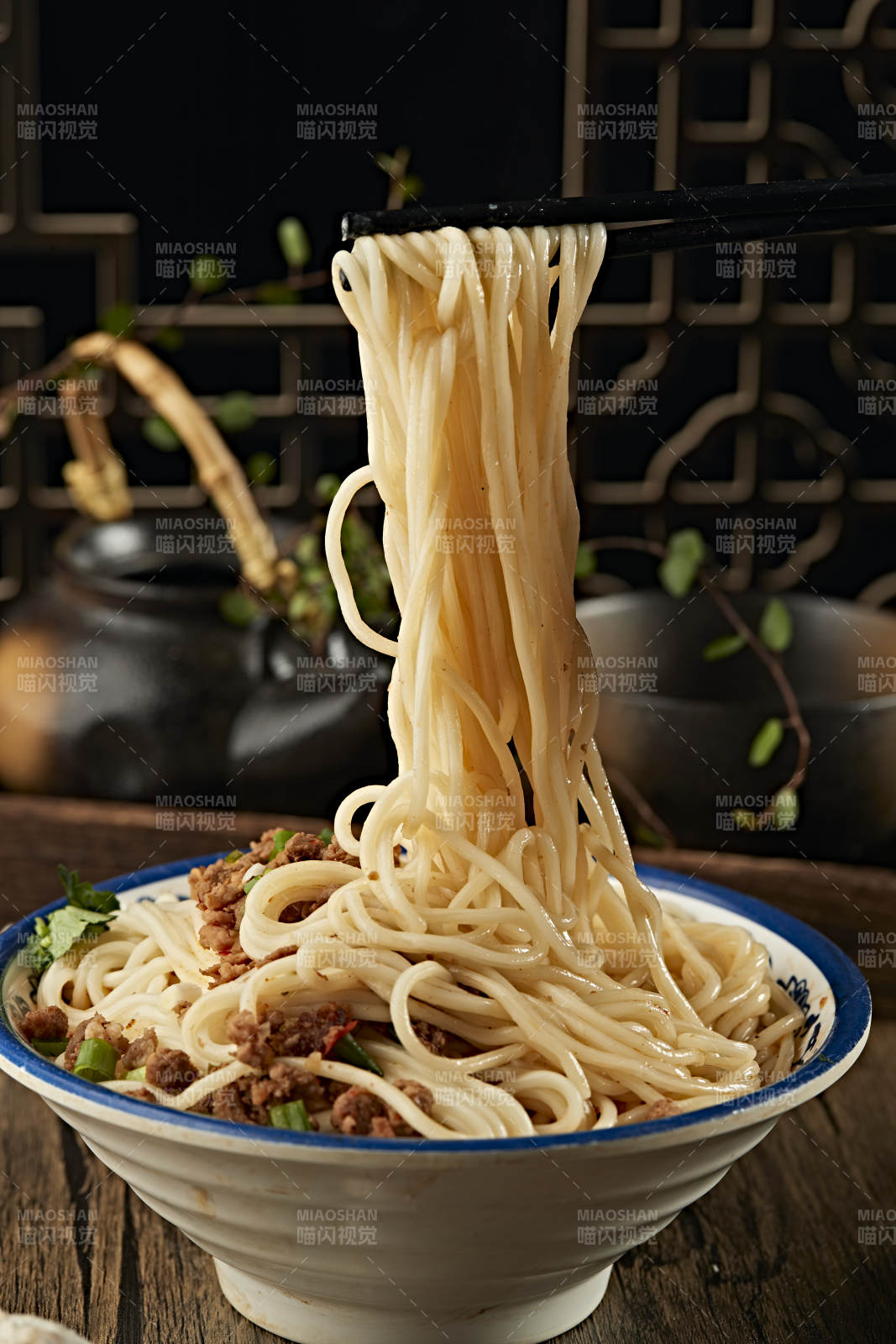 牛肉岐山臊子面