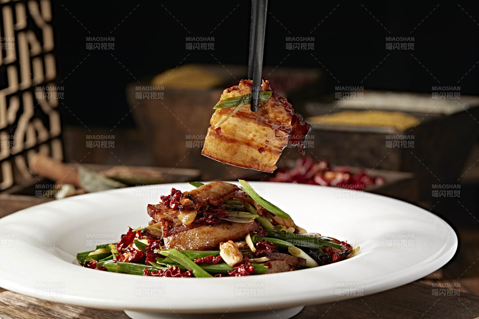 香辣蒜苗炒腊肉