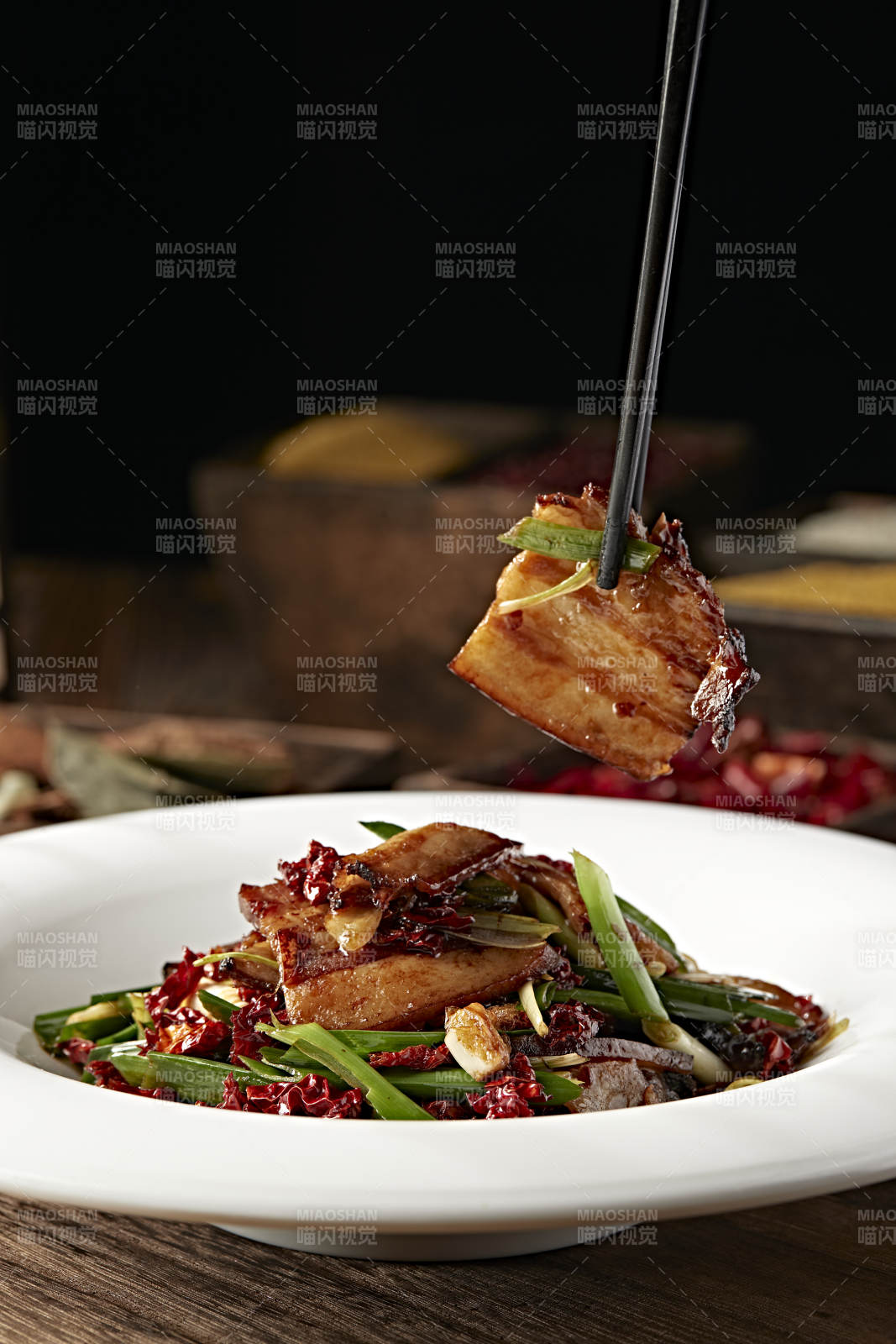 香辣蒜苗炒腊肉